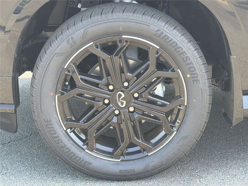 New 2026 INFINITI QX80 4WD w/ Sport Exterior Package image 24