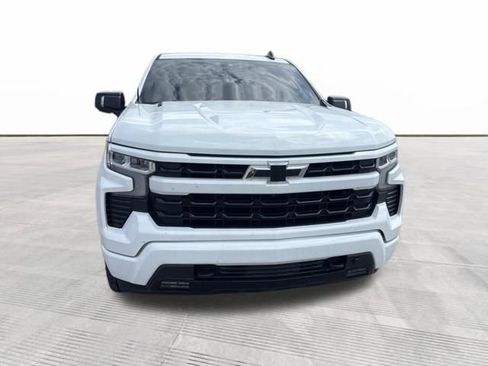 Used 2023 Chevrolet Silverado 1500 RST w/ Convenience Package II AWD/4WD image 2