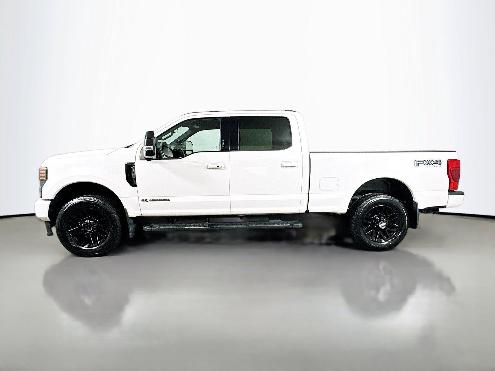Used 2022 Ford F250 Lariat w/ Black Appearance Package AWD/4WD image 5