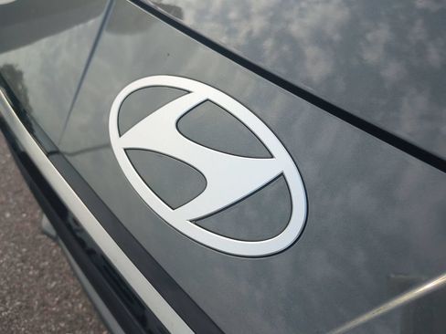New 2026 Hyundai Elantra Limited FWD image 13