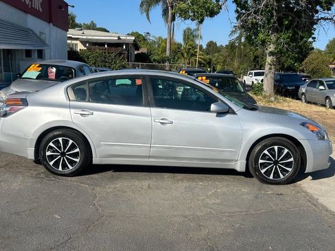 Used 2008 Nissan Altima 2.5 S w/ Emergency Aid Pkg FWD image 3