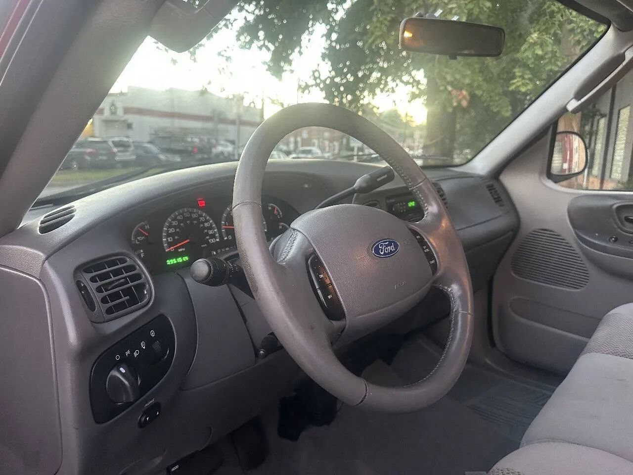 Used 2003 Ford F150 XLT AWD/4WD image 18