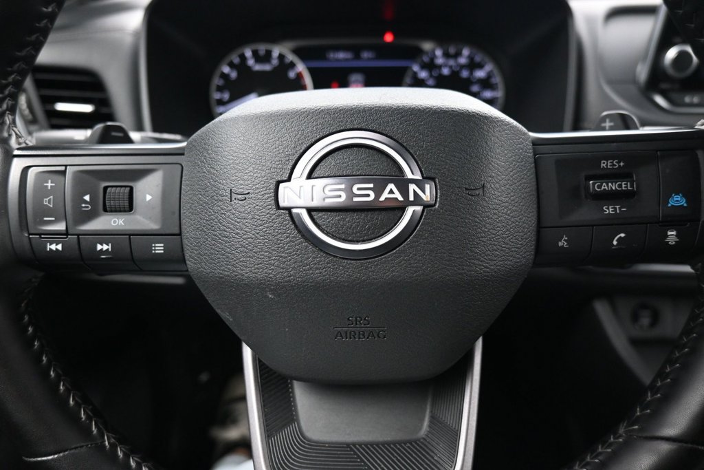 Used 2025 Nissan Rogue SV AWD/4WD image 10