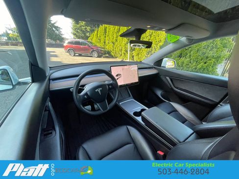 Used 2022 Tesla Model Y Performance image 36