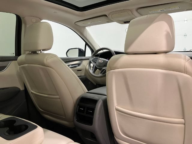 Used 2017 Cadillac XT5 Luxury w/ Driver Awareness Package FWD image 34