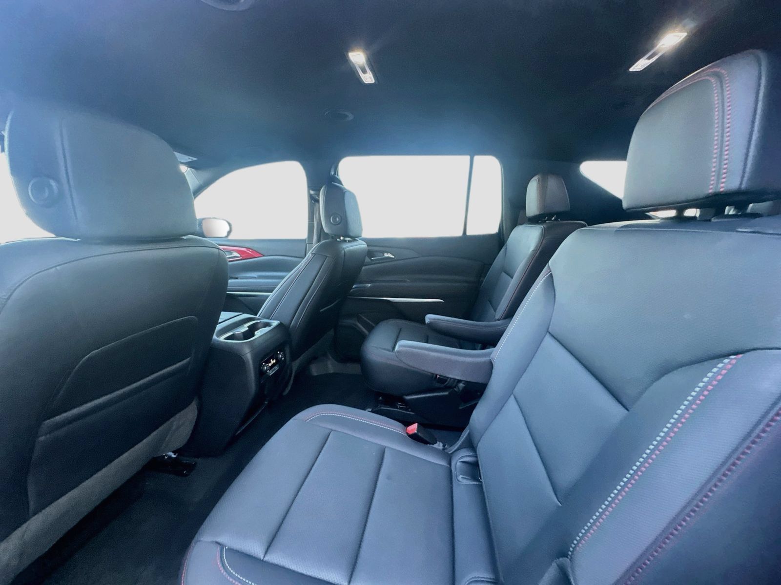 Used 2024 Chevrolet Traverse Z71 AWD/4WD image 24
