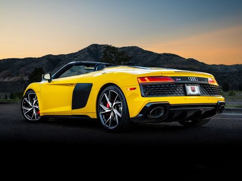 Used 2023 Audi R8 V10 performance RWD image 3