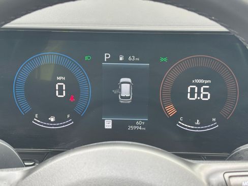 Used 2025 Hyundai Kona SEL image 36