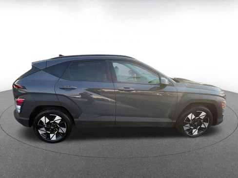 Used 2025 Hyundai Kona SEL image 16