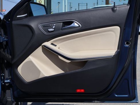 Used 2020 Mercedes-Benz GLA 250 4MATIC image 36