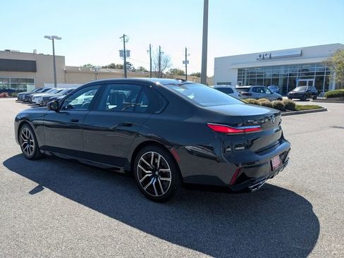 New 2026 BMW 760i xDrive w/ Luxury Rear Seating Package AWD/4WD image 6