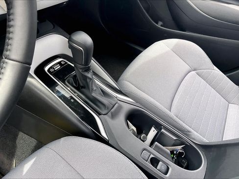 Used 2026 Toyota Corolla SE w/ SE Premium Package FWD image 16