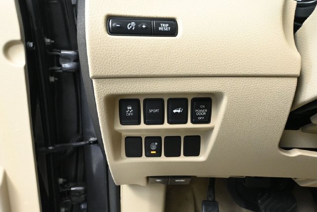 Used 2014 Nissan Rogue SL w/ SL Premium Package FWD image 28