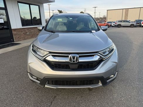 Used 2019 Honda CR-V Touring image 9