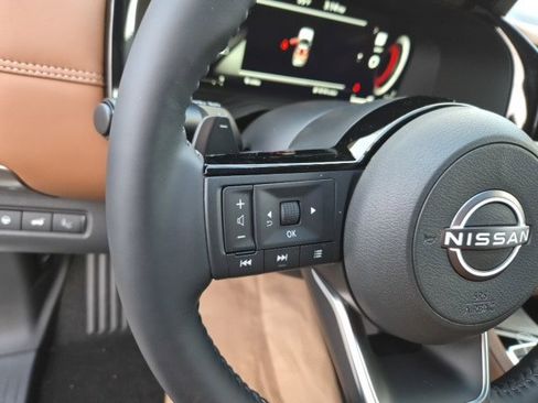 New 2025 Nissan Pathfinder Platinum image 21