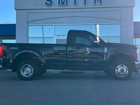 Used 2024 Ford F350 XLT w/ FX4 Off-Road Package image 3