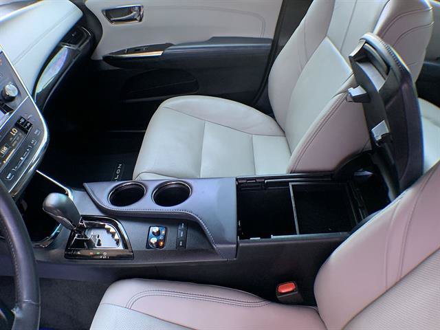 Used 2015 Toyota Avalon Limited FWD image 21