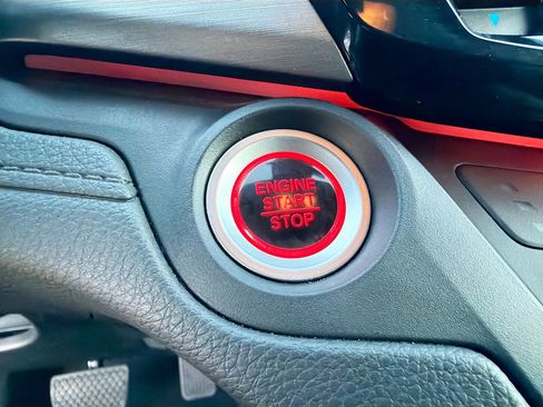 Used 2025 Honda Odyssey Sport-L image 37