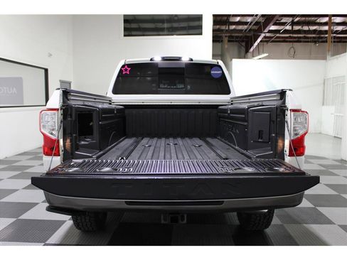 Used 2019 Nissan Titan Platinum Reserve w/ Platinum Utility Package image 23