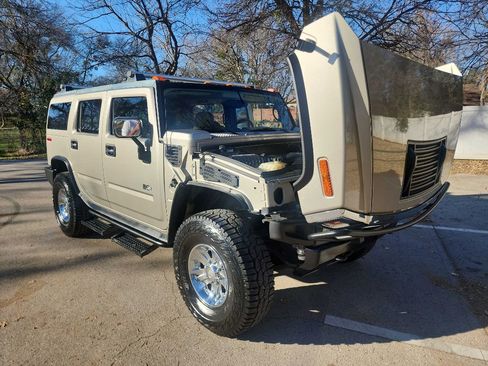 Used 2005 HUMMER H2 w/ Preferred Equipment Group image 37