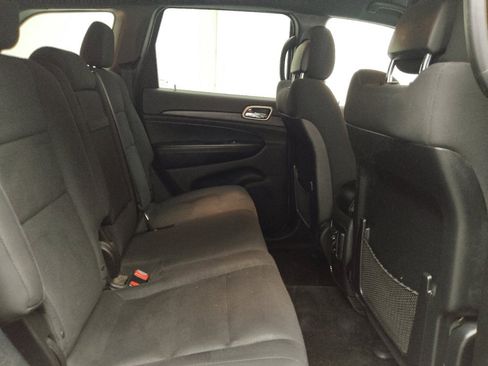 Used 2016 Jeep Grand Cherokee Laredo w/ Quick Order Package 23E image 19