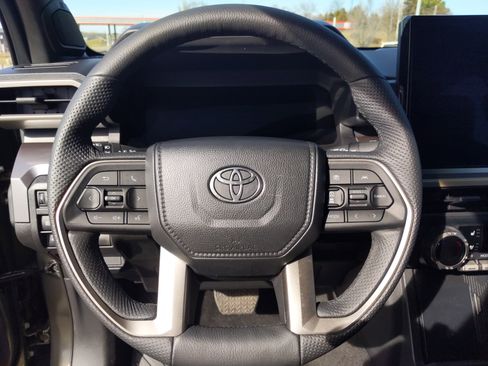 Certified 2025 Toyota Tacoma TRD Off-Road w/ TRD Off Road Premium Package image 18