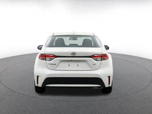 Used 2025 Toyota Corolla LE FWD image 8