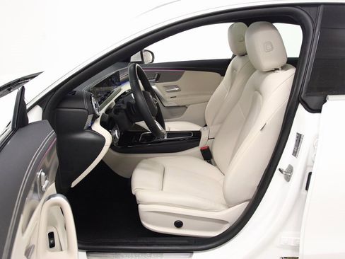 Certified 2025 Mercedes-Benz CLA 250 4MATIC image 17