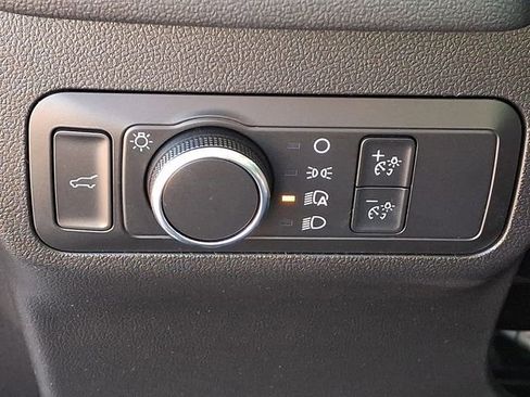 Used 2022 Ford Escape SE w/ Convenience Package image 30