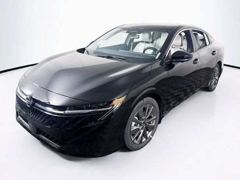 New 2026 Nissan Sentra SL image 1