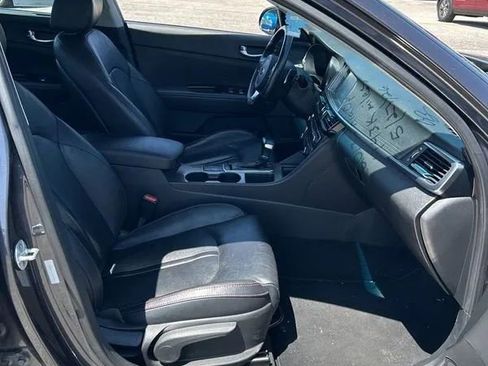 Used 2017 Kia Optima SX FWD image 21