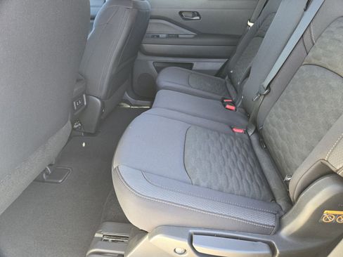 New 2026 Nissan Pathfinder S image 23