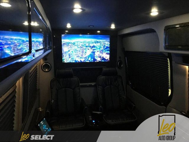 Used 2017 Mercedes-Benz Sprinter 2500 image 11