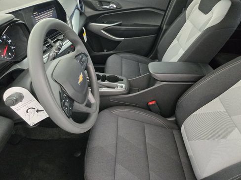 New 2026 Chevrolet Trax LS w/ LS Convenience Package FWD image 15
