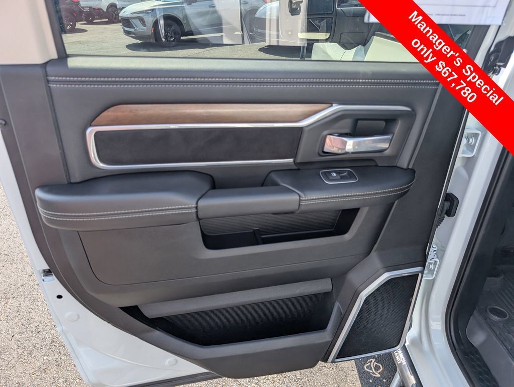 Used 2024 RAM 3500 Laramie w/ Towing Technology Group AWD/4WD image 11