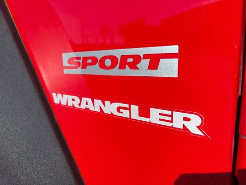 Used 2010 Jeep Wrangler Sport image 11