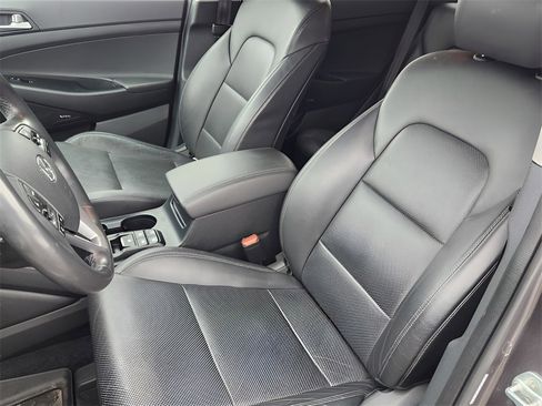 Certified 2021 Hyundai Tucson Limited image 16
