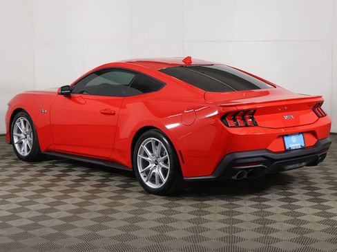 Used 2025 Ford Mustang GT Premium RWD image 11