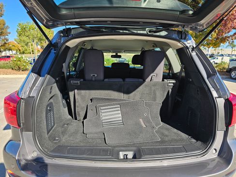 Used 2019 Nissan Pathfinder SV image 26