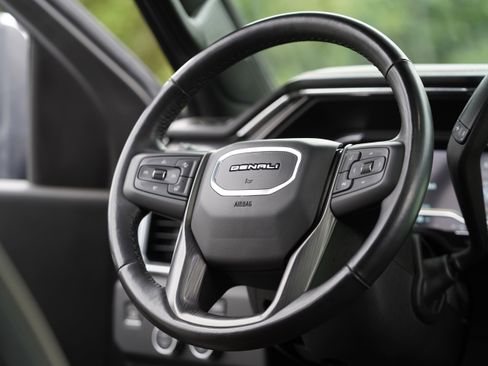 Used 2025 GMC Sierra 3500 Denali Ultimate image 19