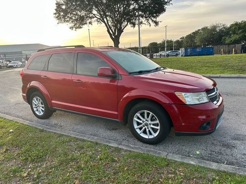 Used 2015 Dodge Journey SXT w/ Flexible Seating Group FWD image 8