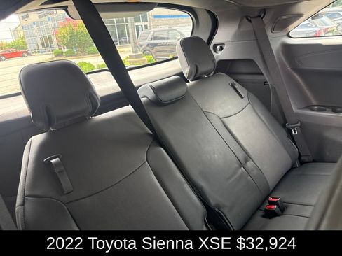 Used 2022 Toyota Sienna XSE w/ XSE Plus Package AWD/4WD image 23