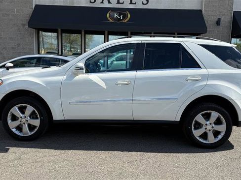 Used 2011 Mercedes-Benz ML 350 4MATIC image 2