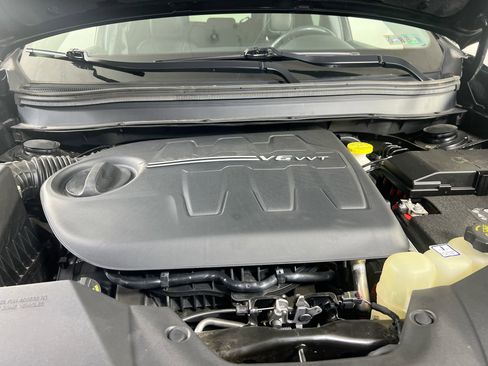 Used 2022 Jeep Cherokee Limited w/ Mopar Interior Package image 29