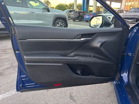 Used 2024 Toyota Camry LE image 10