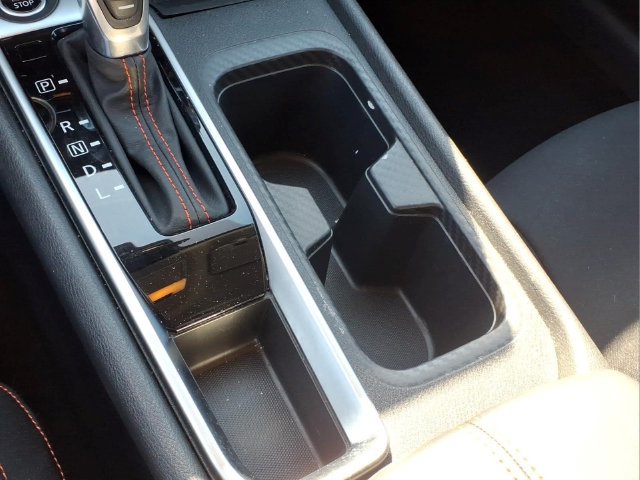 Certified 2025 Nissan Sentra SR FWD image 19