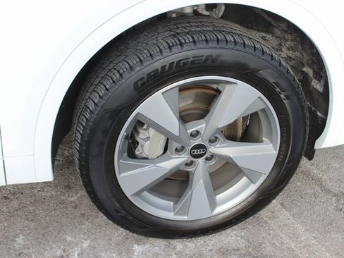 Used 2023 Audi Q5 2.0T Premium image 35