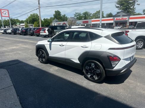 Used 2024 Hyundai Kona SEL FWD image 6