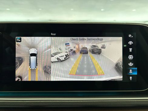 Used 2022 Mercedes-Benz GLS 450 GLS 450 4MATIC Sport Utility 4 image 37