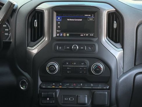 Used 2025 Chevrolet Silverado 1500 Custom Trail Boss image 18